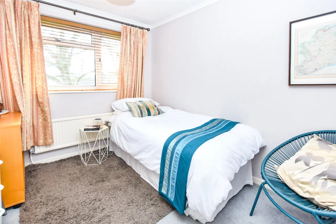 Randell Close, Blackwater, Camberley, GU17 9HF, photo 9