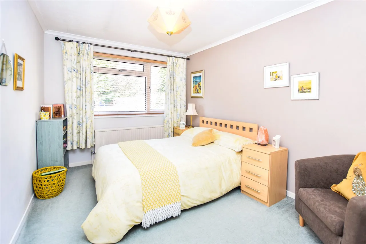 Randell Close, Blackwater, Camberley, GU17 9HF, photo 8