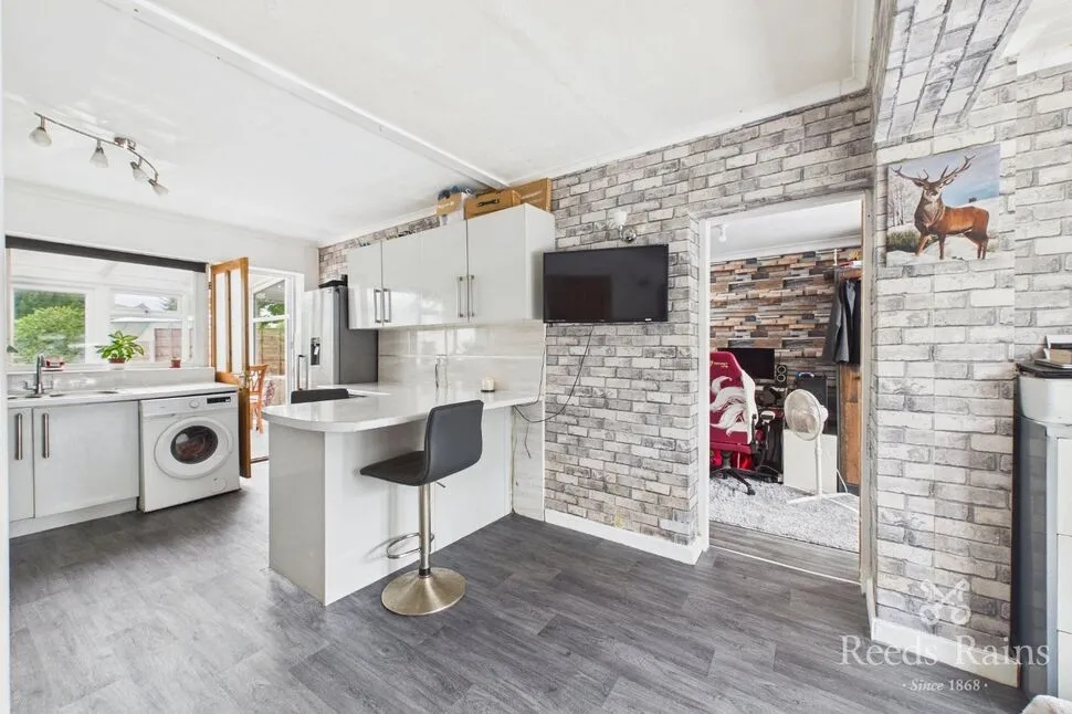 Geneva Road, Bramhall, Cheshire, SK7, photo 3
