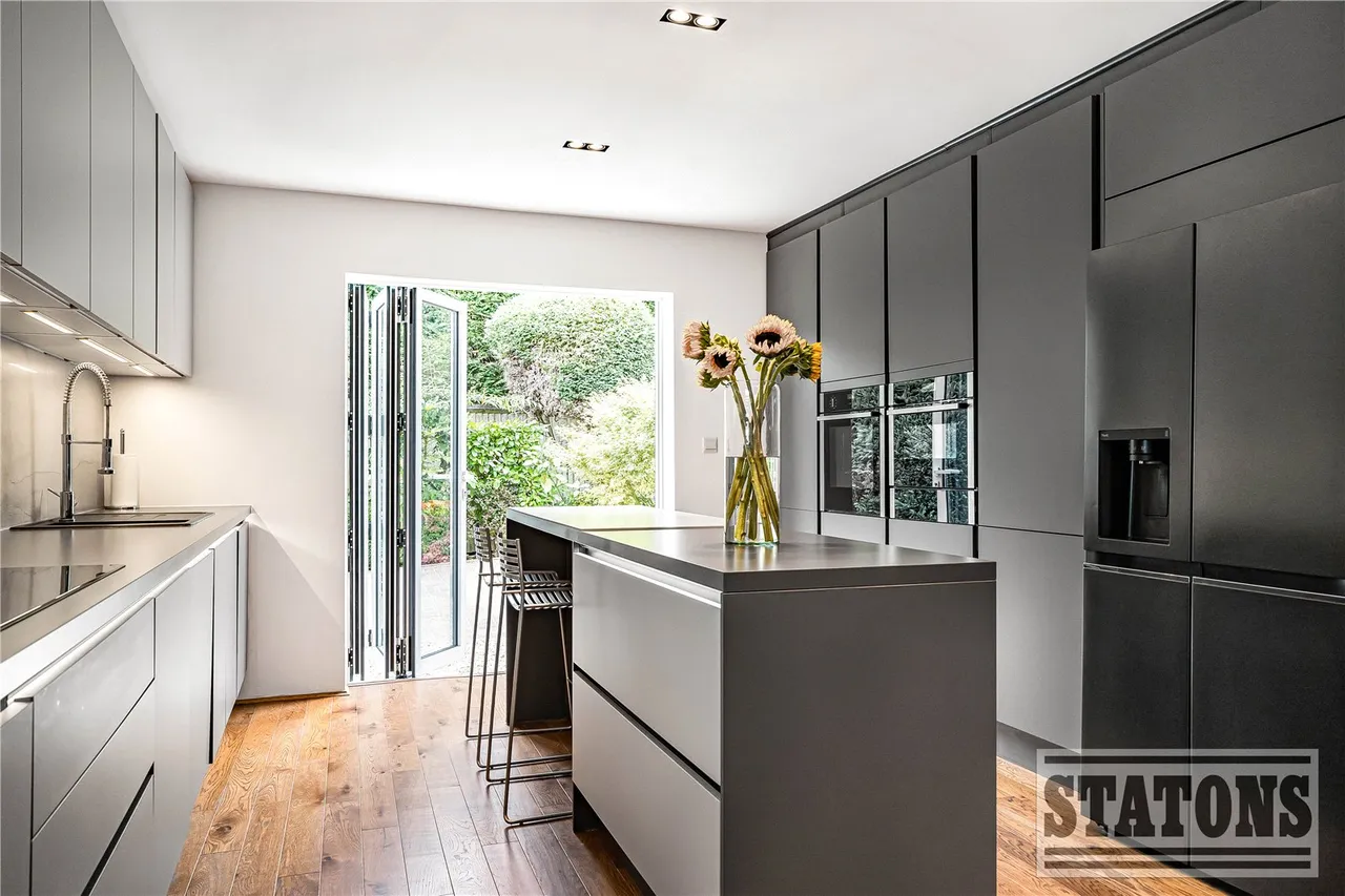 Hazel Mead, Barnet, EN5 3LP, photo 17