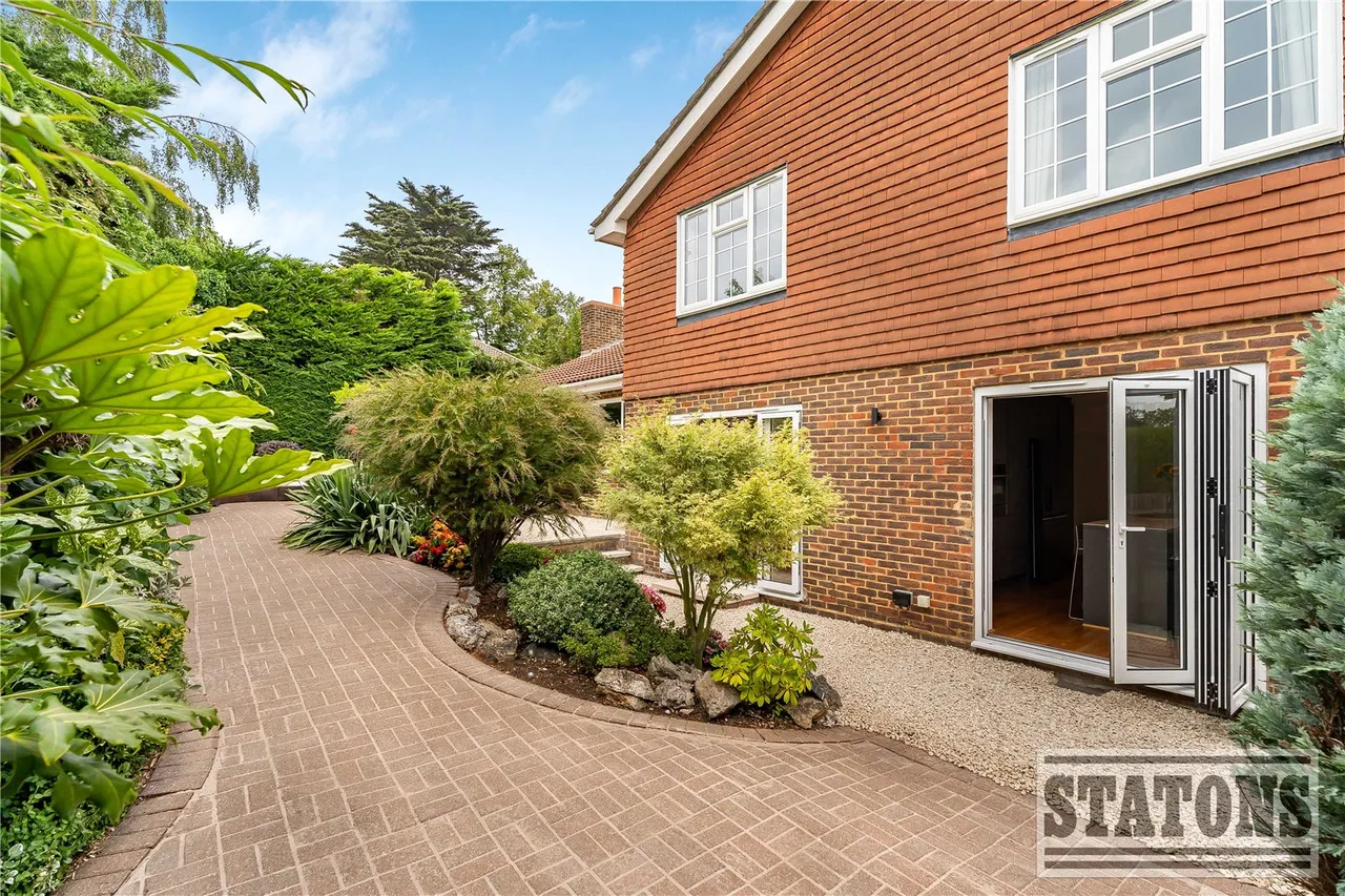 Hazel Mead, Barnet, EN5 3LP, photo 37