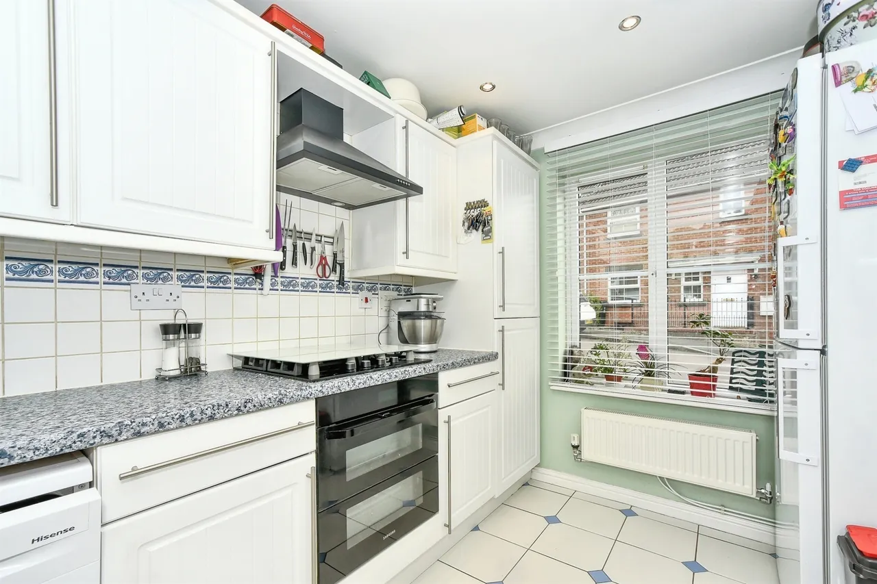 Sawyer Road, Swindon, photo 9