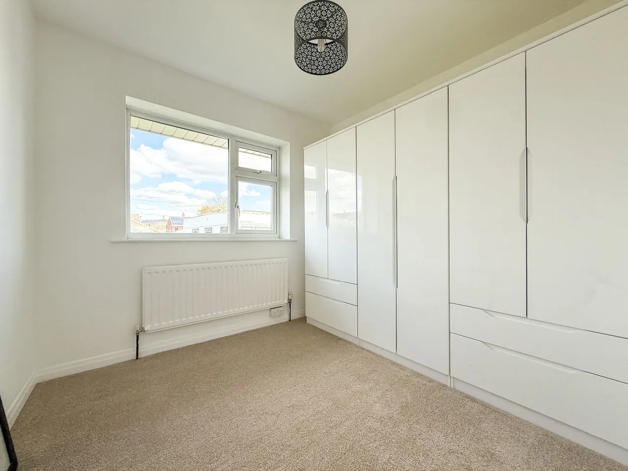 Marten Grove, Netherton, photo 5