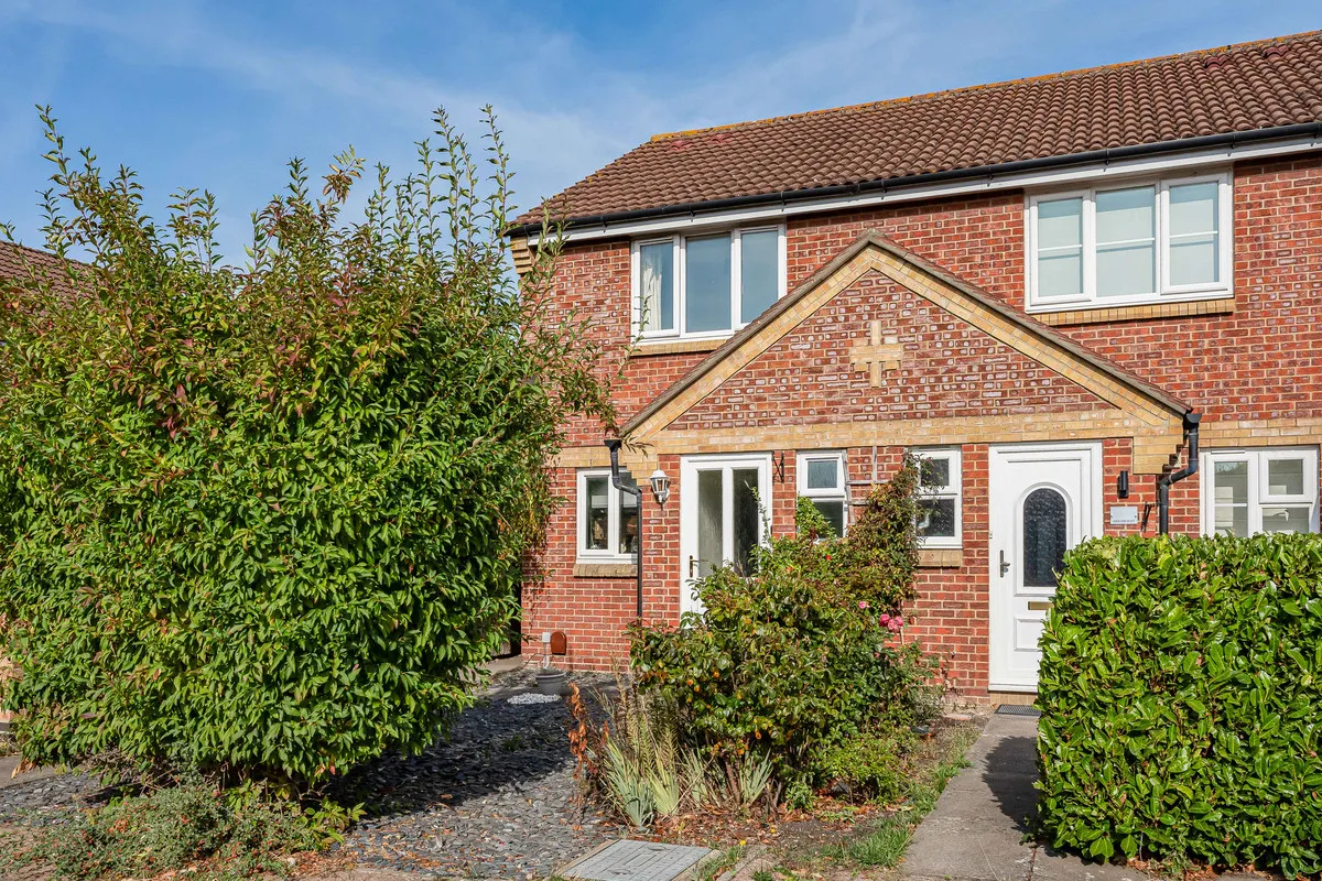 2 bed property for sale, Weavercroft, Didcot