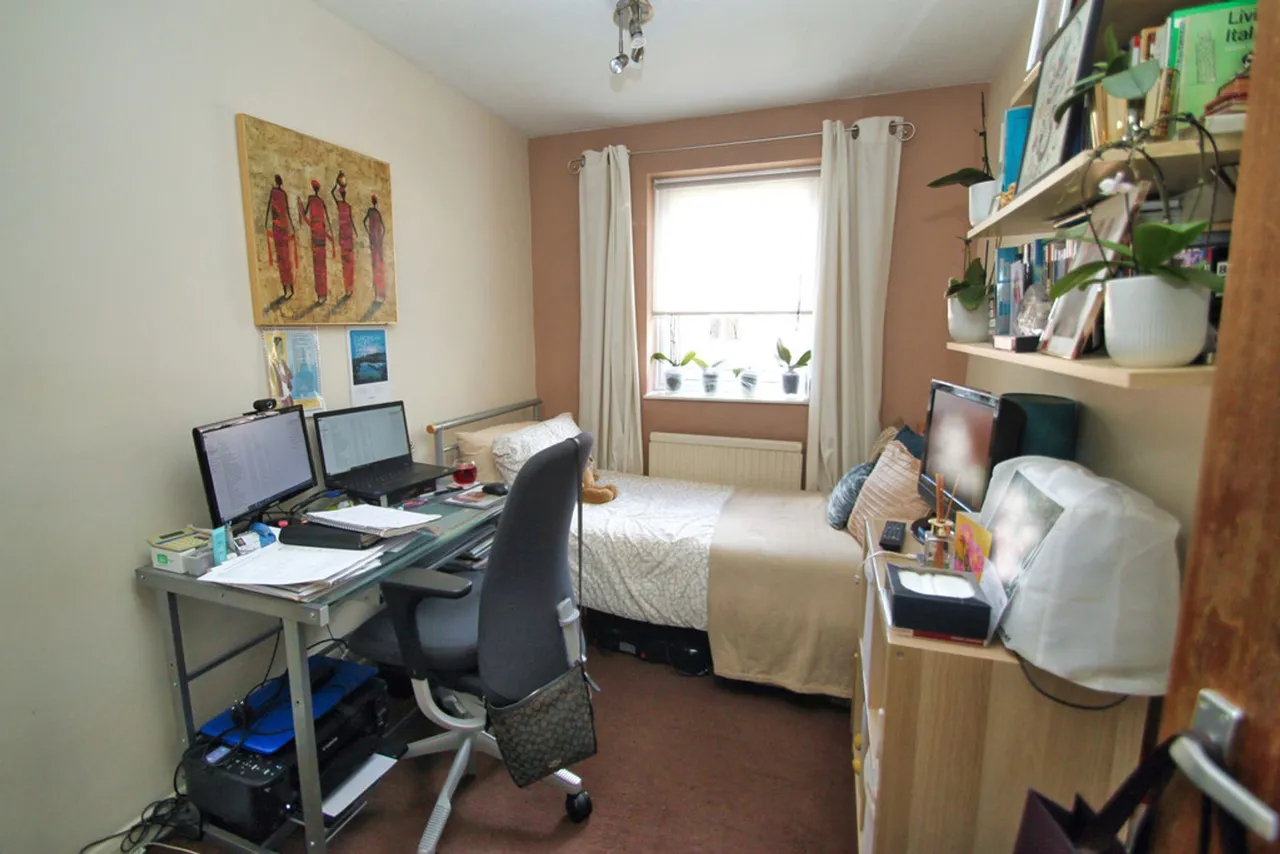 Bridle Path, Woodford Green, IG8, photo 8