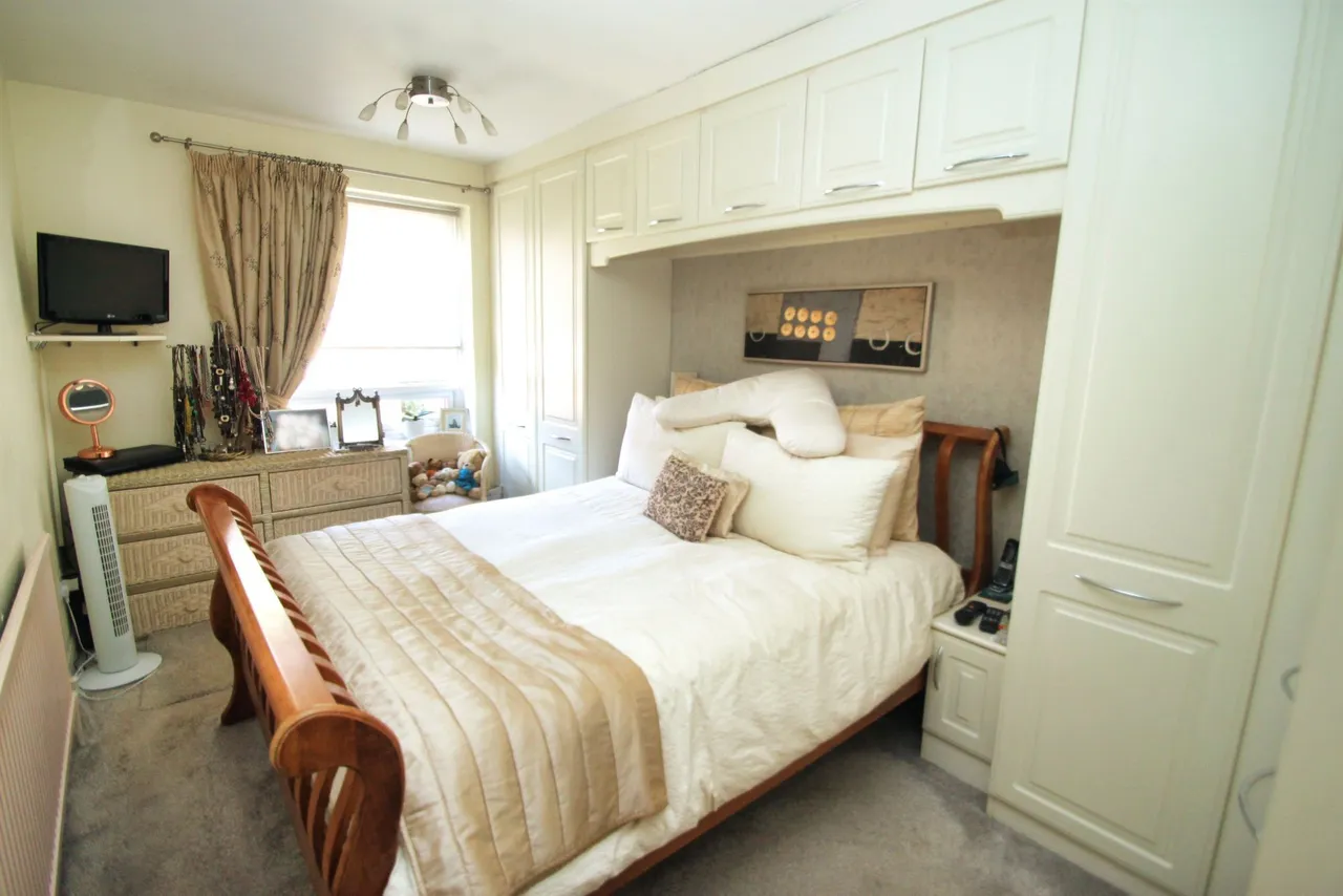 Bridle Path, Woodford Green, IG8, photo 4