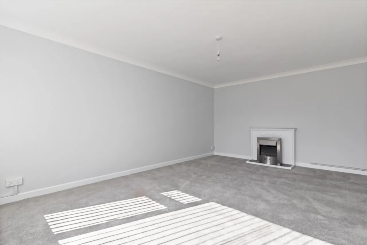 Aldsworth Court, Goring BY Sea, photo 4