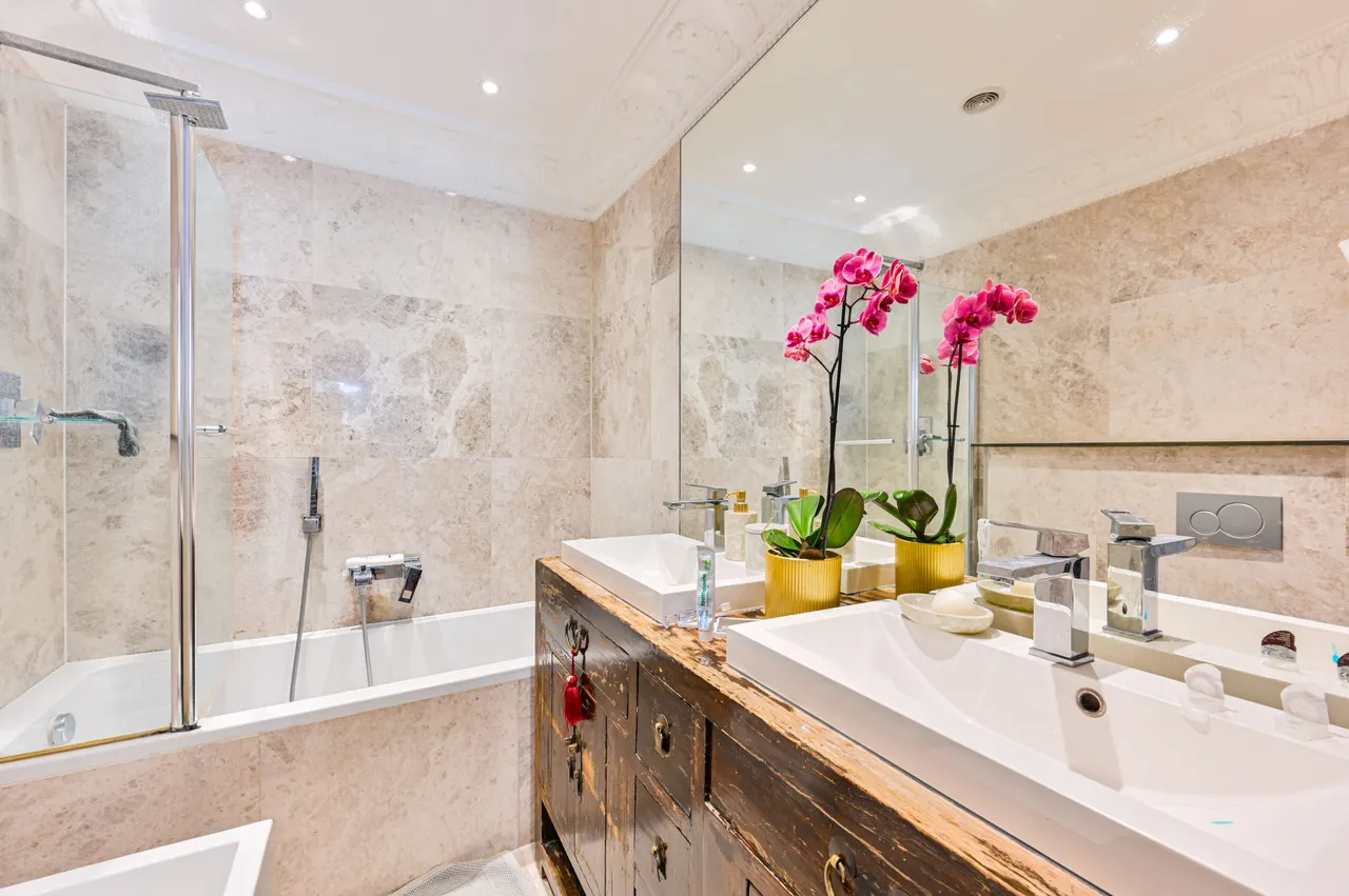 Flat 5, 177 Cromwell Road, London, photo 4