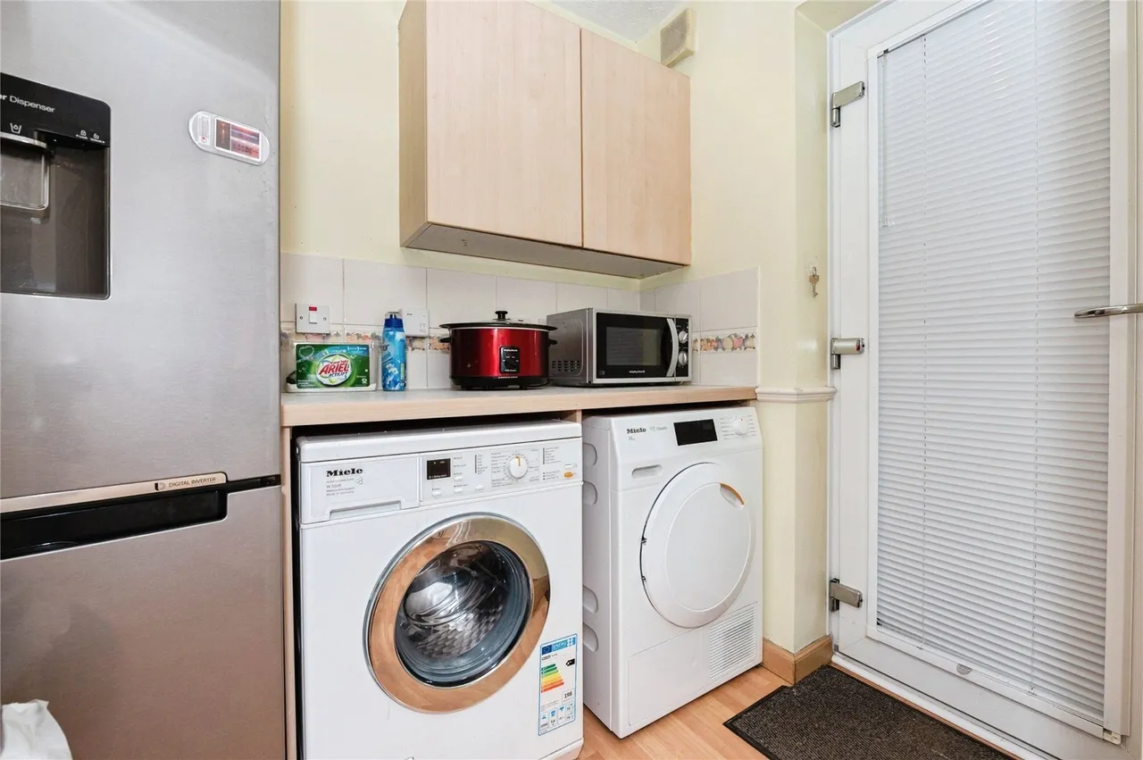 Fleming Road, GRAYS, Essex, RM16, photo 10