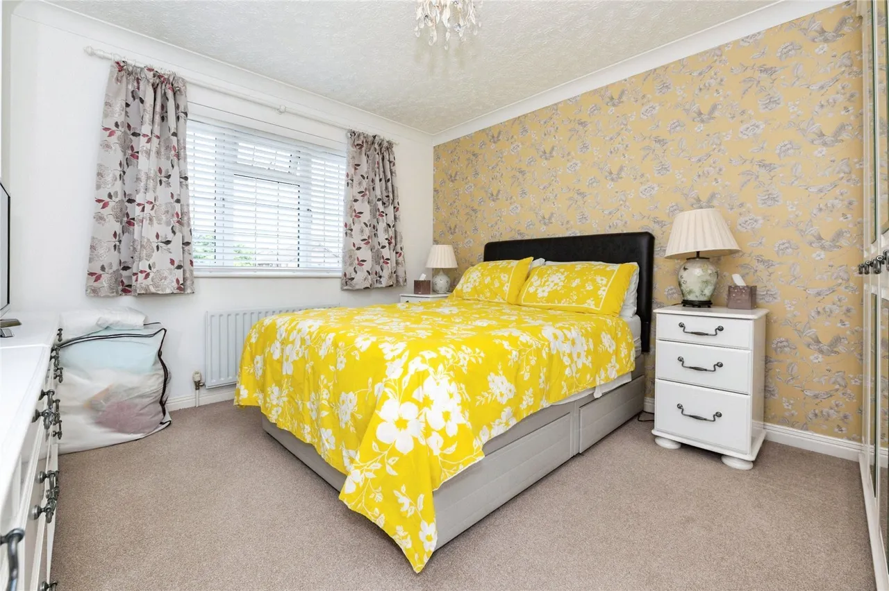 Fleming Road, GRAYS, Essex, RM16, photo 15