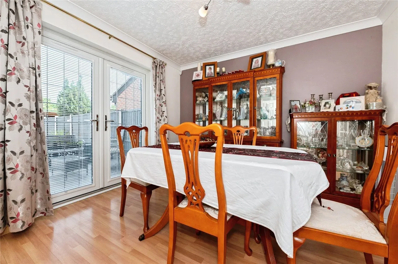 Fleming Road, GRAYS, Essex, RM16, photo 6