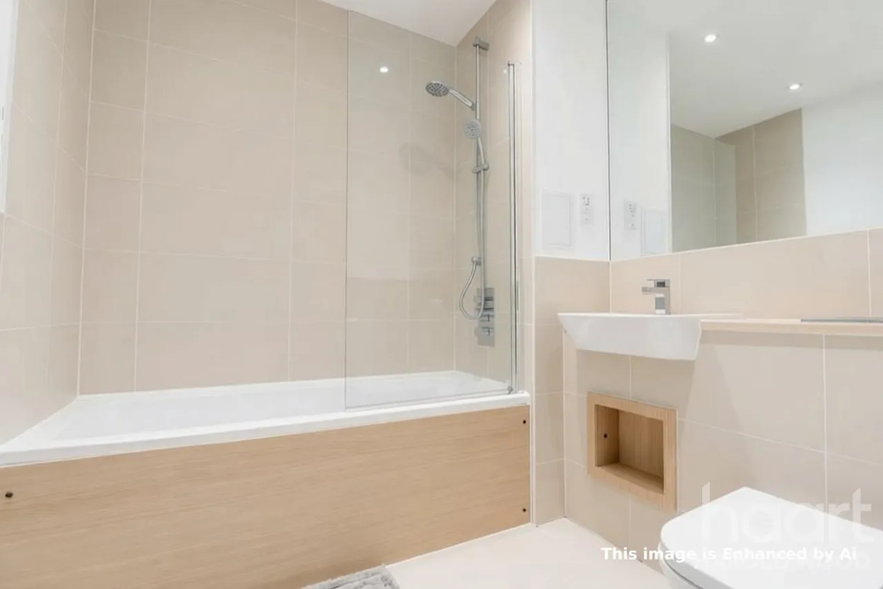 Safflower Lane, Romford, RM3, photo 9