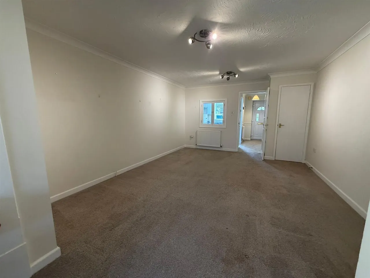 Selwood Close, Sturminster Newton DT10 1PE, photo 4