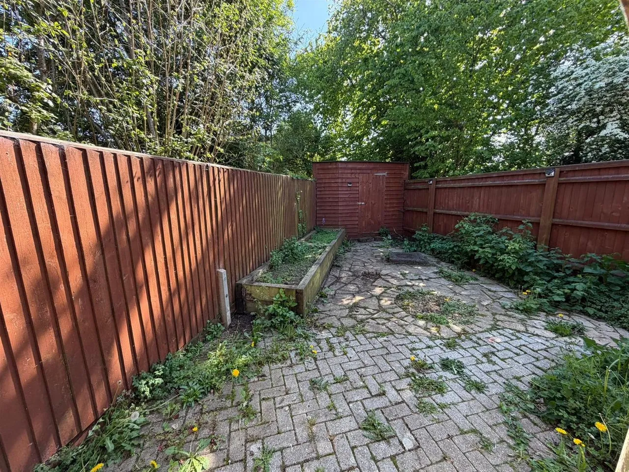 Selwood Close, Sturminster Newton DT10 1PE, photo 13