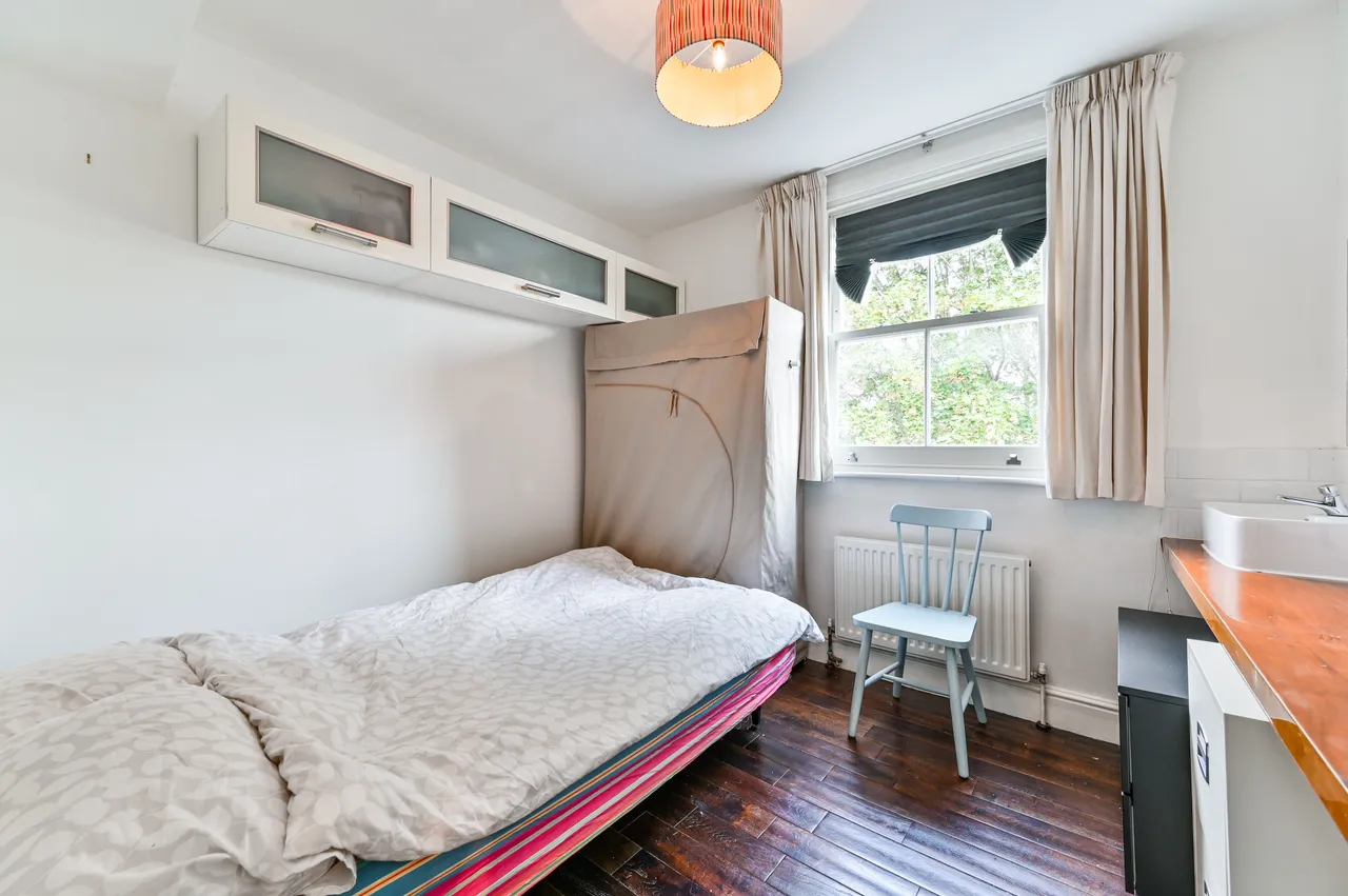 26c Mornington Grove, London, photo 6