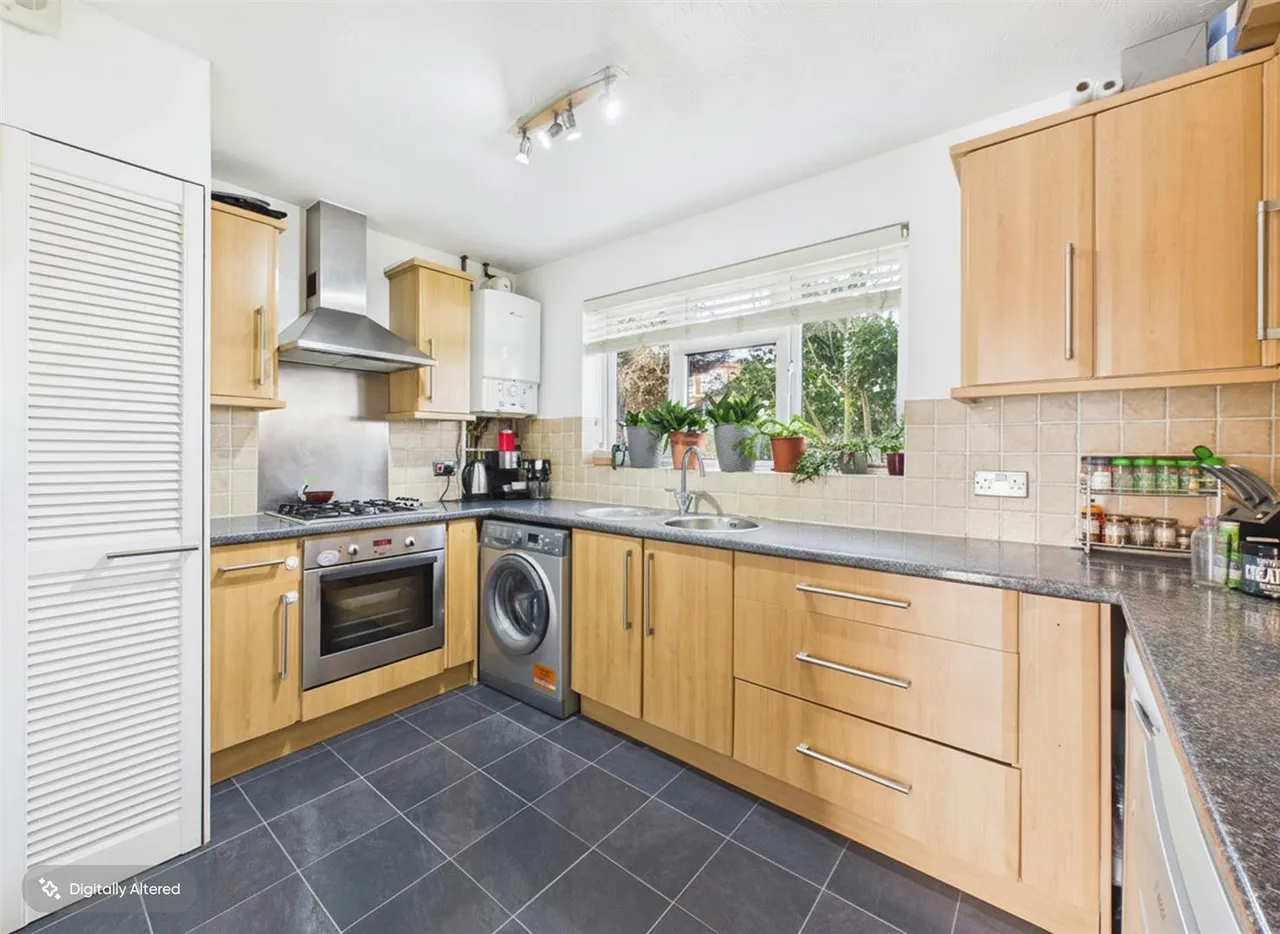 Stafford Road, Ruislip, Middlesex, HA4 6PJ, photo 4