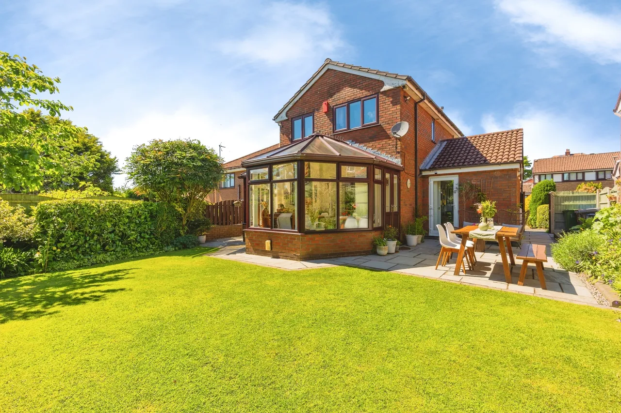 Shawfields, Stalybridge, SK15, photo 3