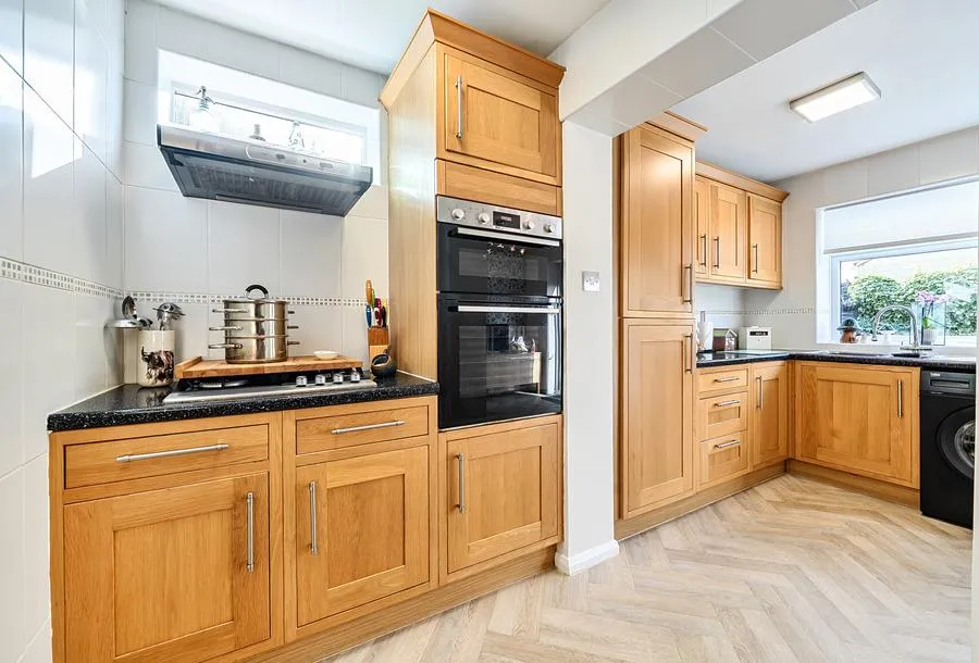 Pennine Road, Oldland Common, BS30, photo 9