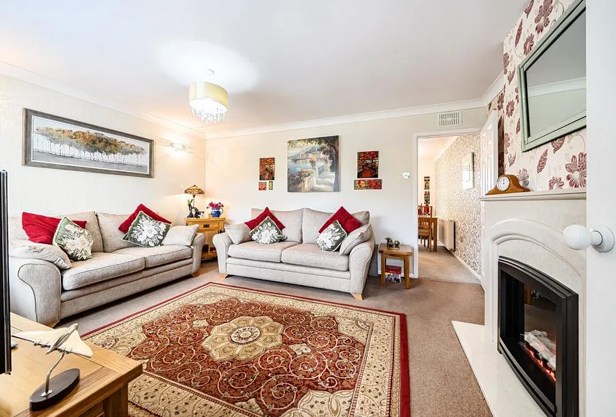 Pennine Road, Oldland Common, BS30, photo 3