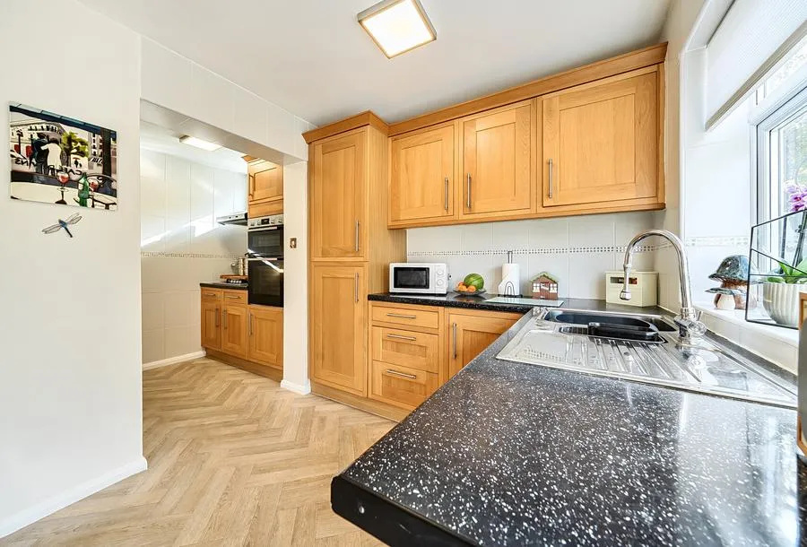 Pennine Road, Oldland Common, BS30, photo 7