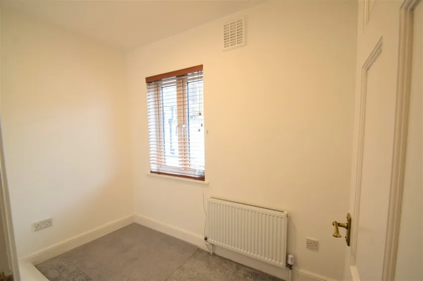 Gresham Mews, W4, photo 4