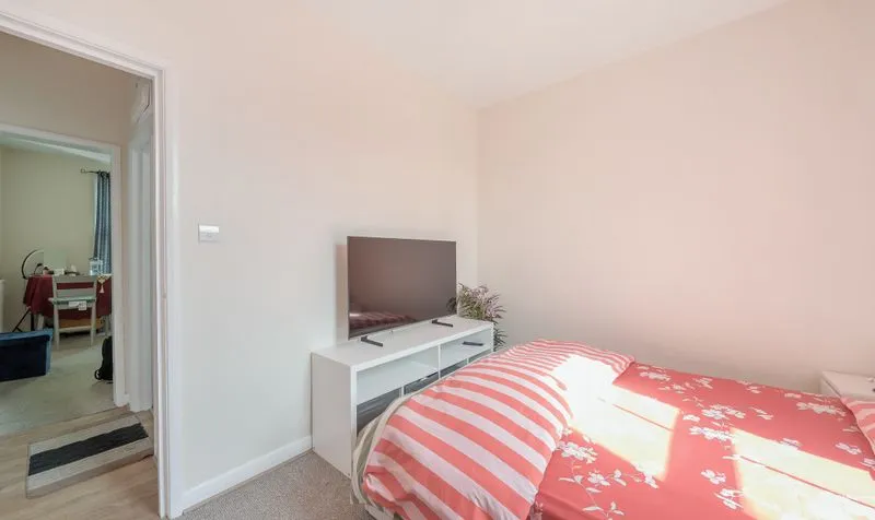 Ashley Road, Epsom, KT18, photo 7