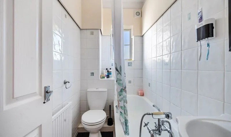 Ashley Road, Epsom, KT18, photo 8