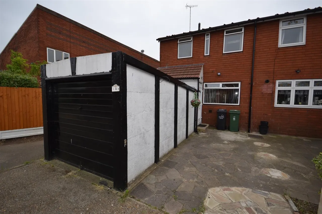 Sylvester Road, London, Greater London E17 8ED, photo 13