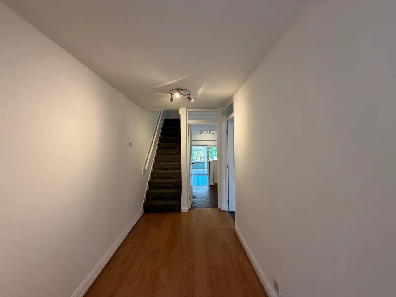Carshalton Road, Sutton, SM1, photo 2