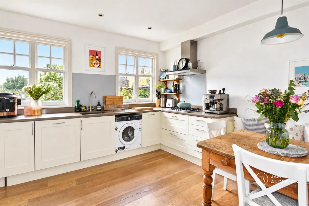Lower Richmond Road, London, SW15, photo 10