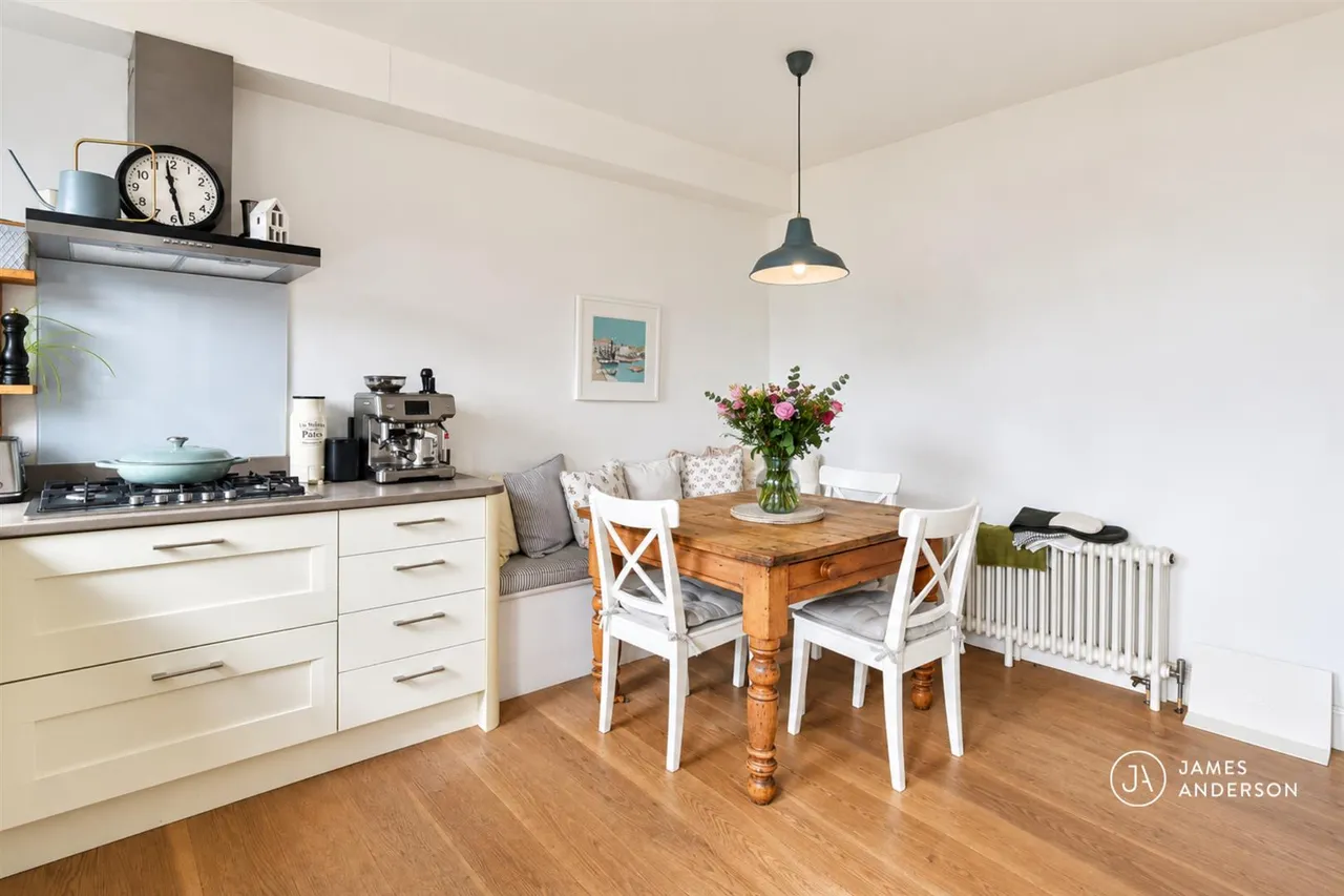 Lower Richmond Road, London, SW15, photo 2