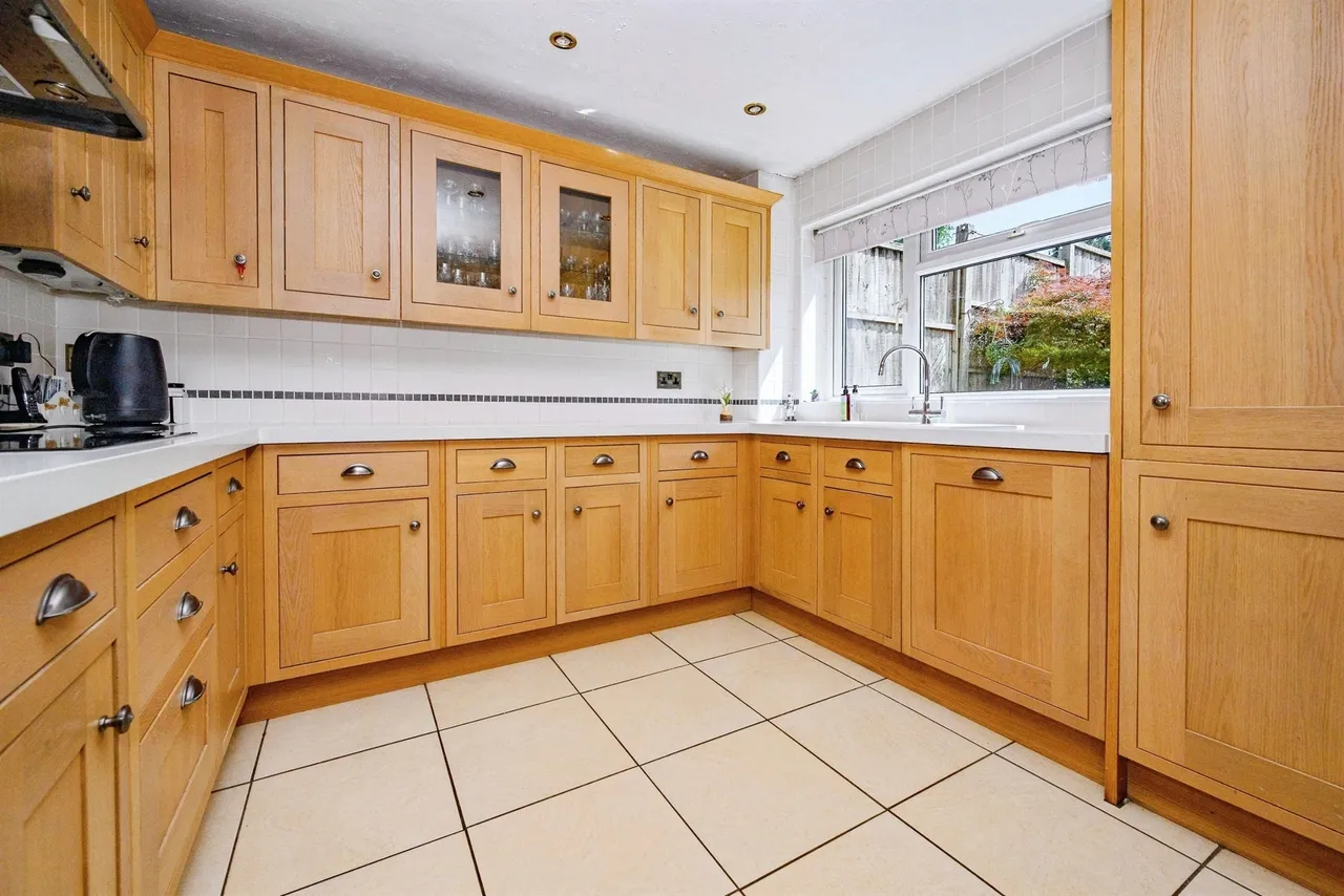 Sheepcot Lane, Watford, photo 12