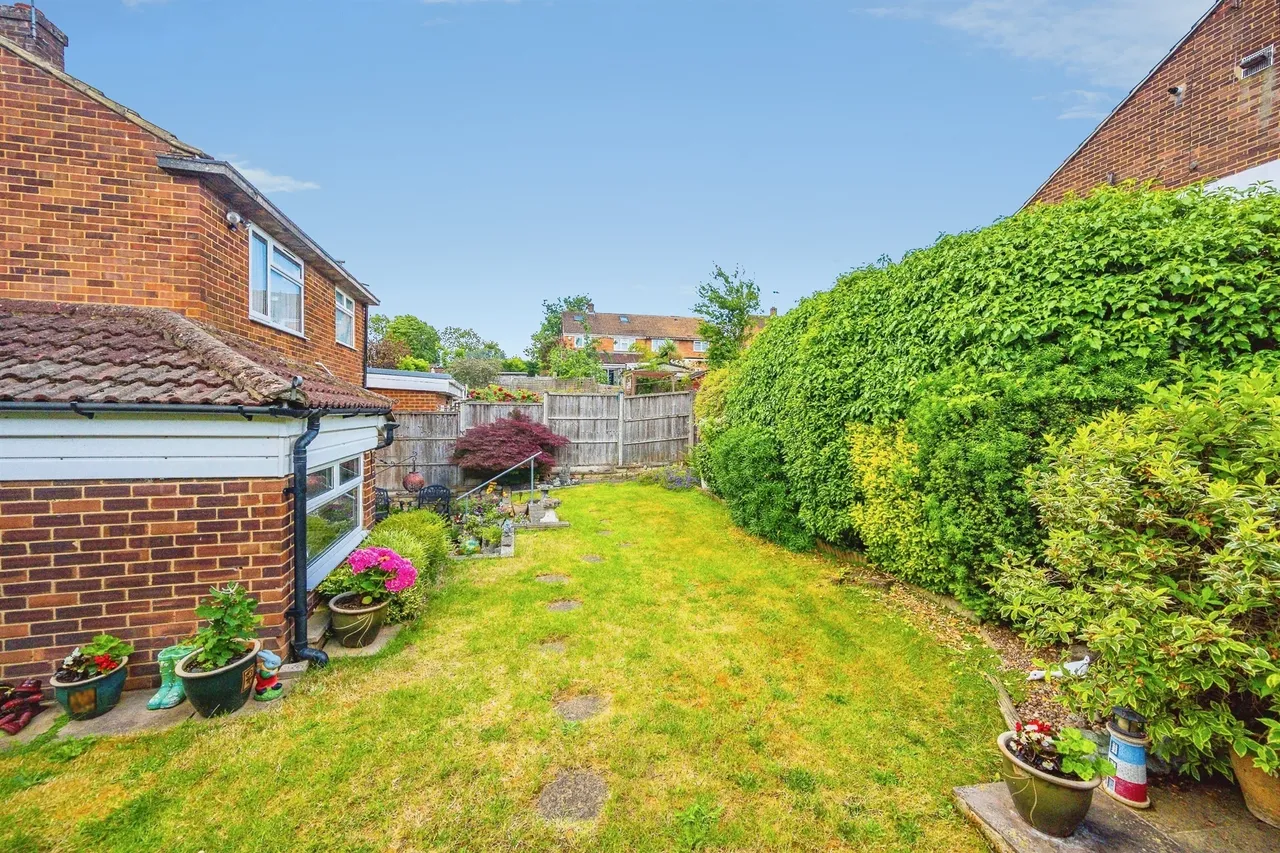 Sheepcot Lane, Watford, photo 6