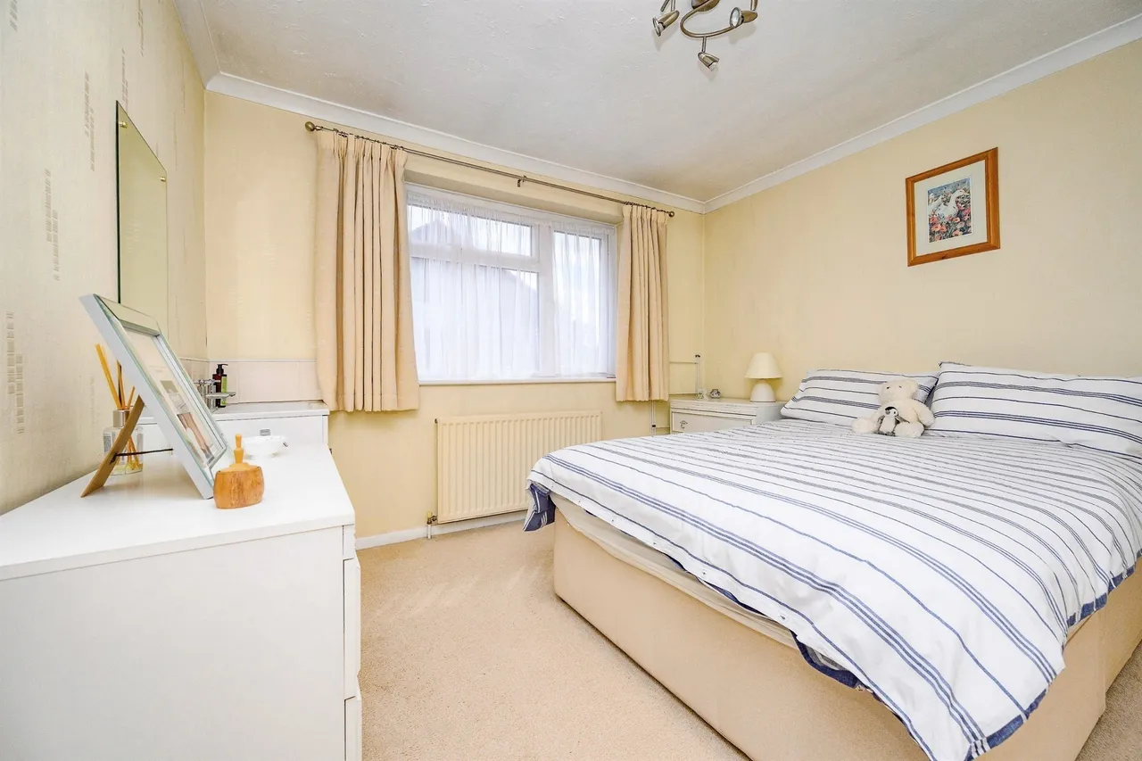 Sheepcot Lane, Watford, photo 10