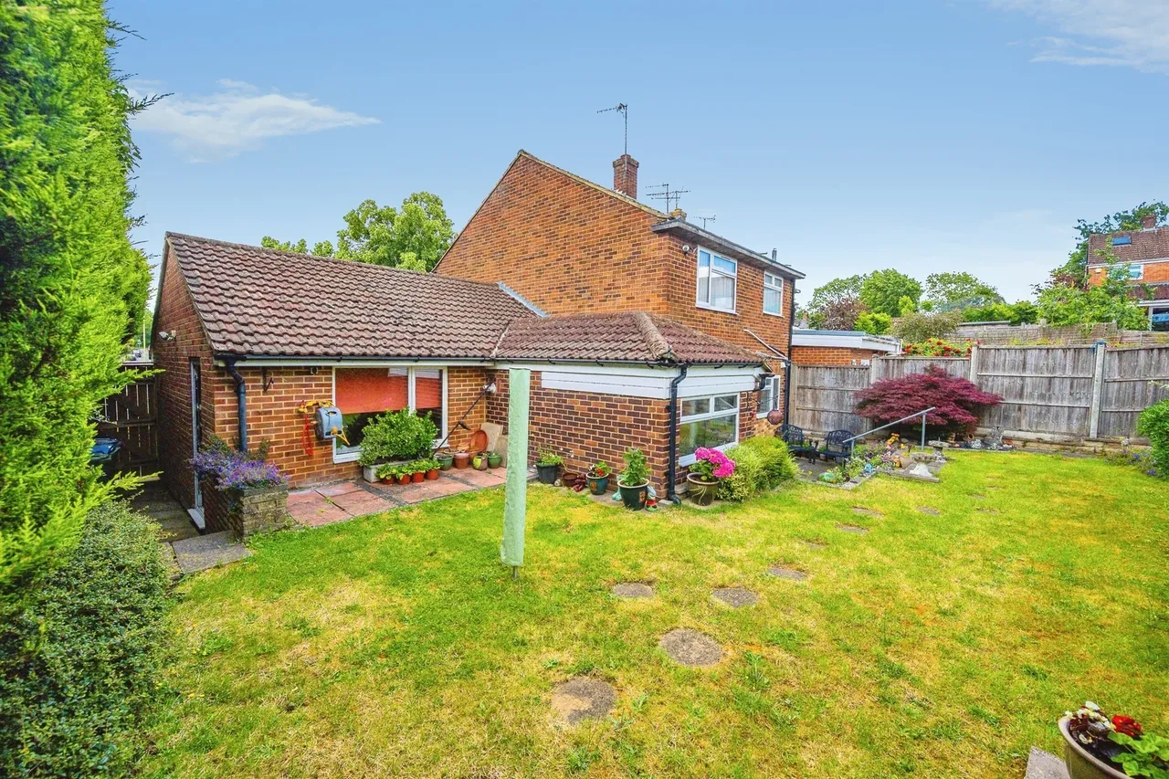 Sheepcot Lane, Watford, photo 2