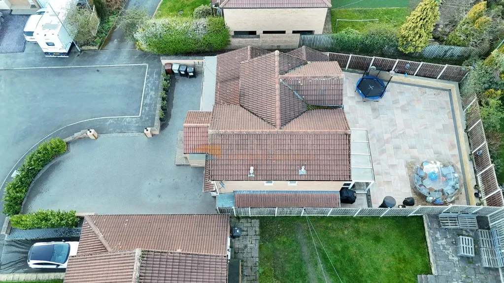 Landseer Avenue, Tingley, Wakefield, photo 2