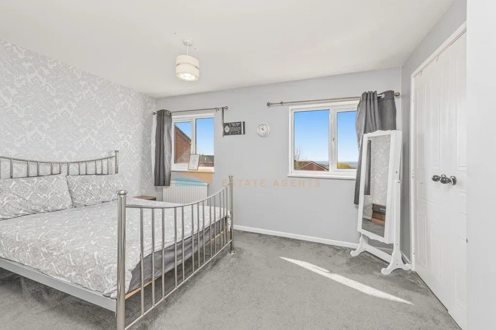 Landseer Avenue, Tingley, Wakefield, photo 16