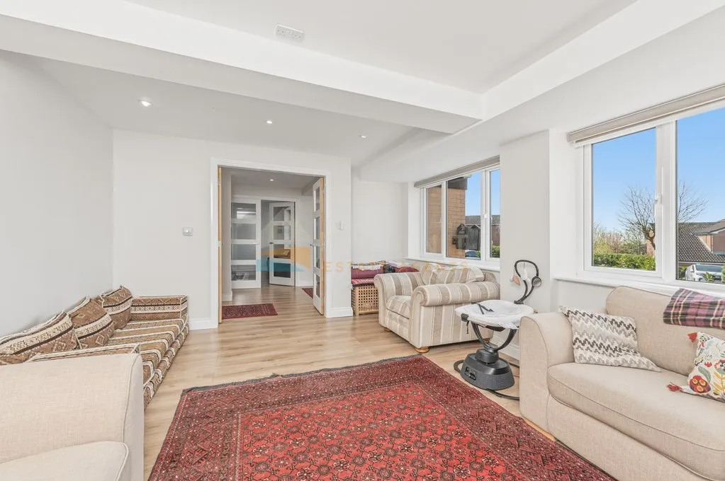 Landseer Avenue, Tingley, Wakefield, photo 12
