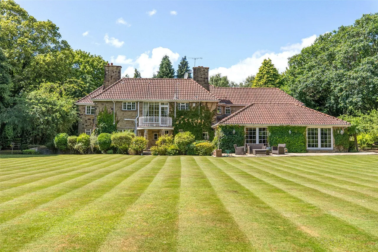 Manor House Lane, Alwoodley, LS17, photo 15