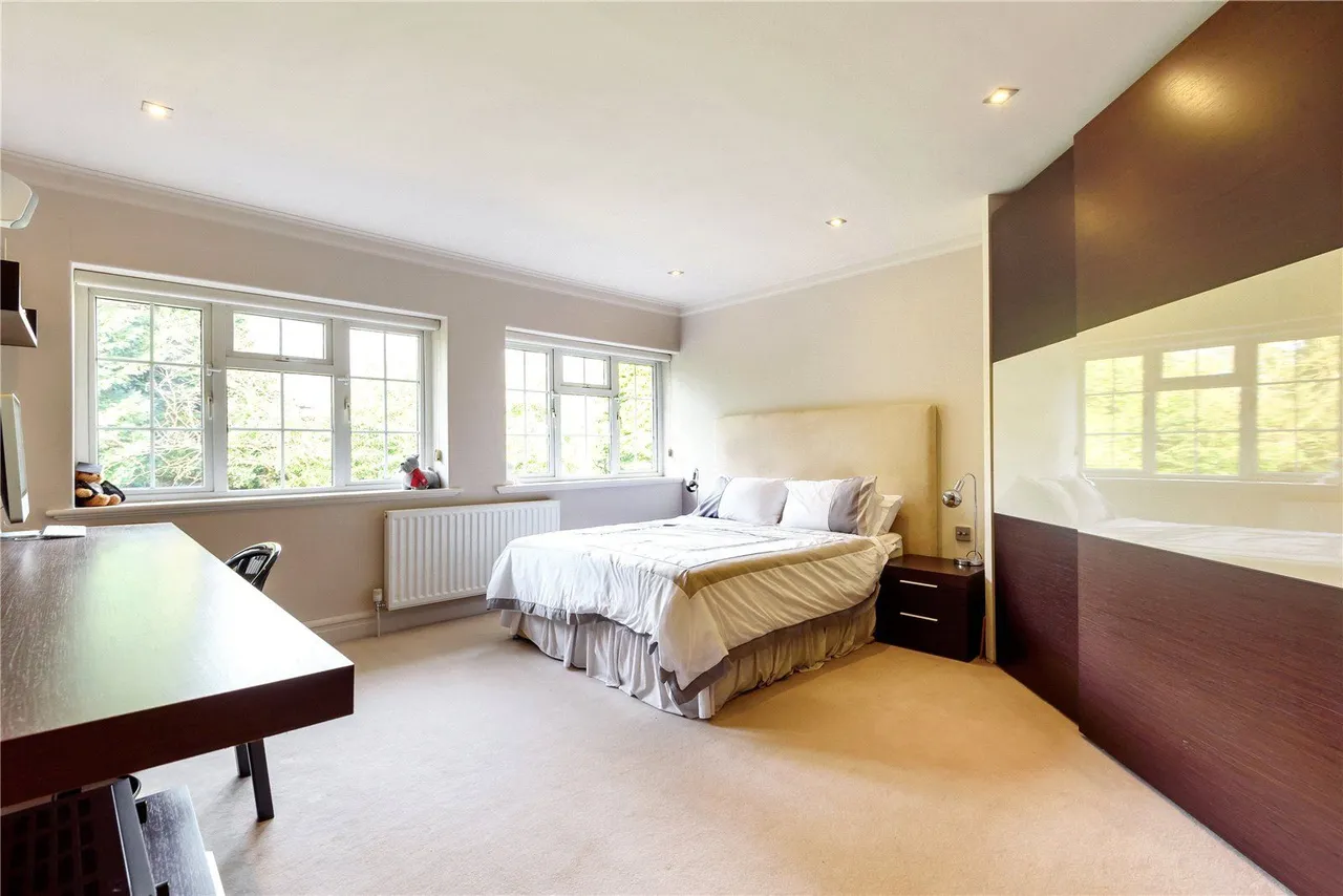 Manor House Lane, Alwoodley, LS17, photo 5
