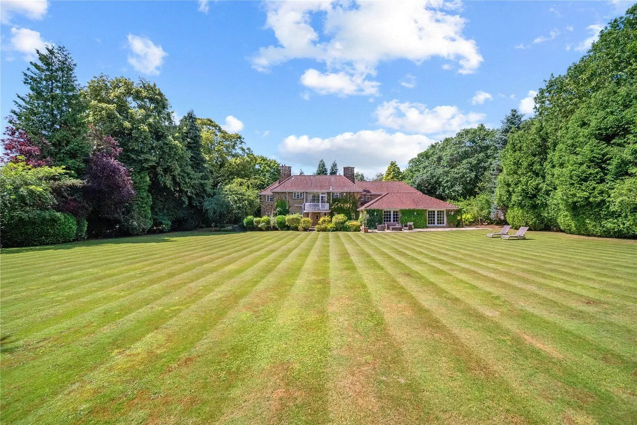 Manor House Lane, Alwoodley, LS17, photo 14