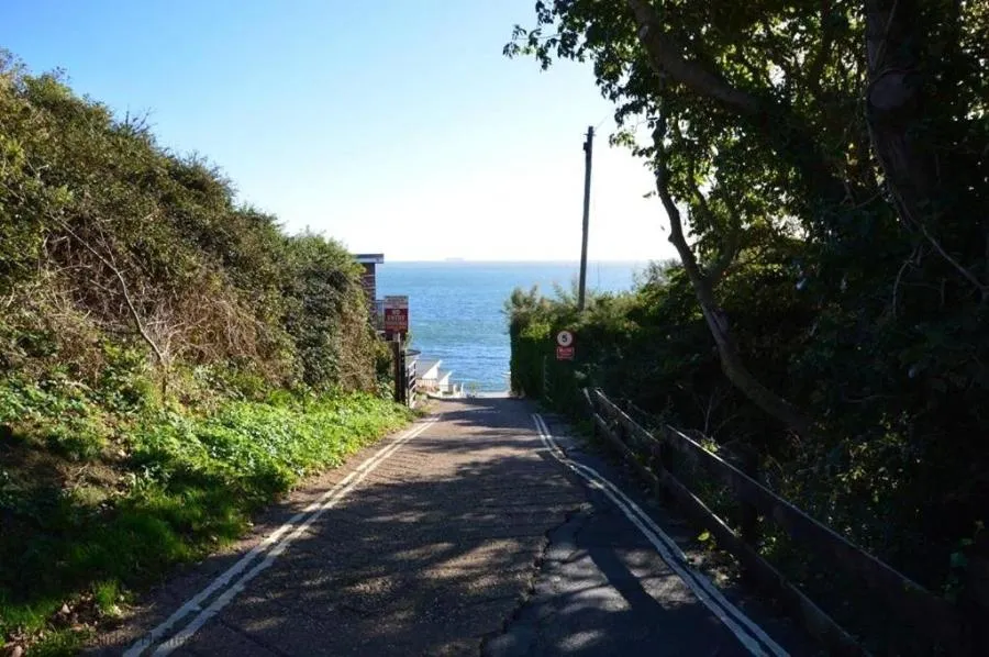 St. Catherines View, Ventnor, PO38, photo 16
