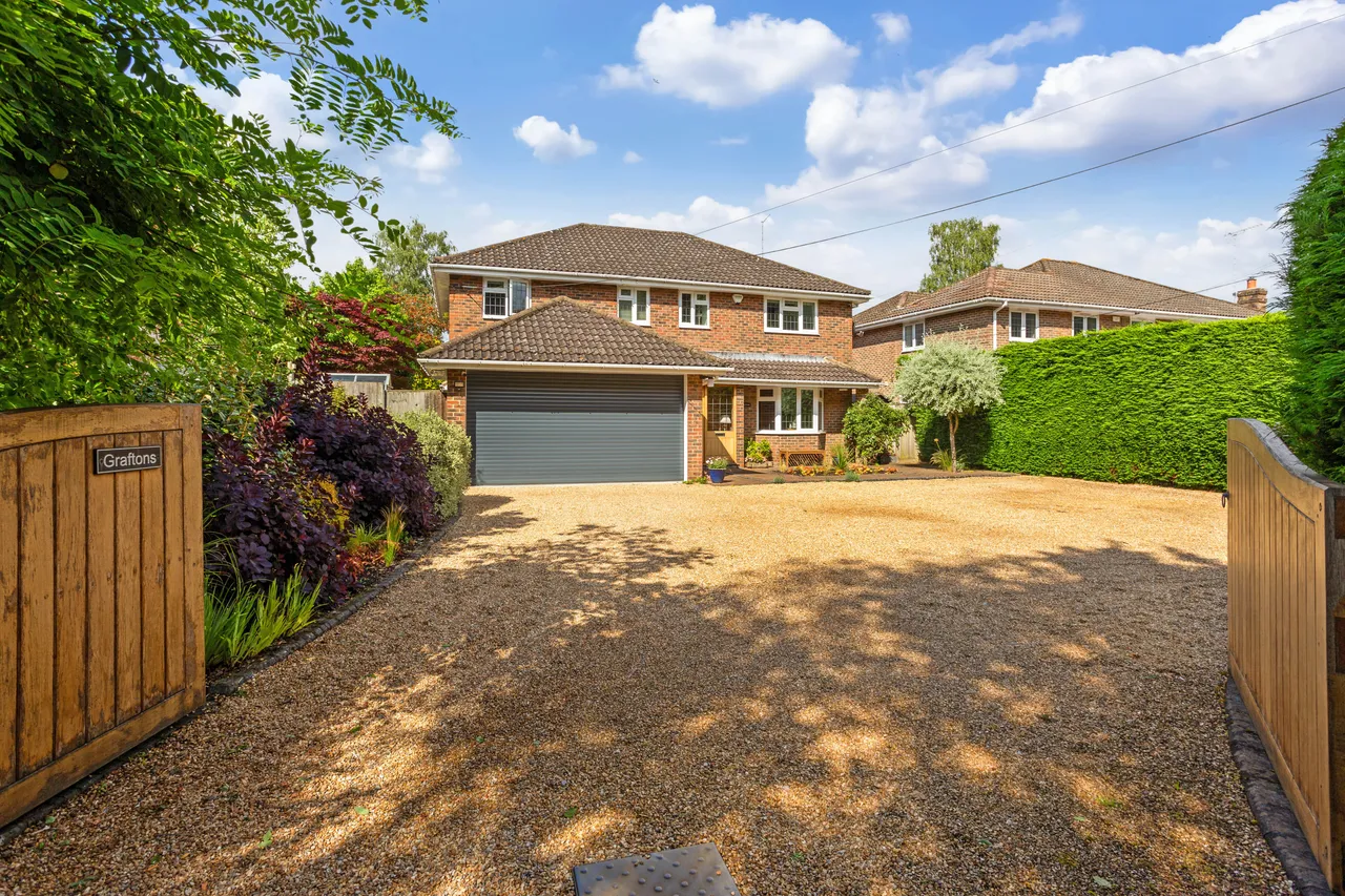 Ridgley Road, Chiddingfold, GU8, photo 2