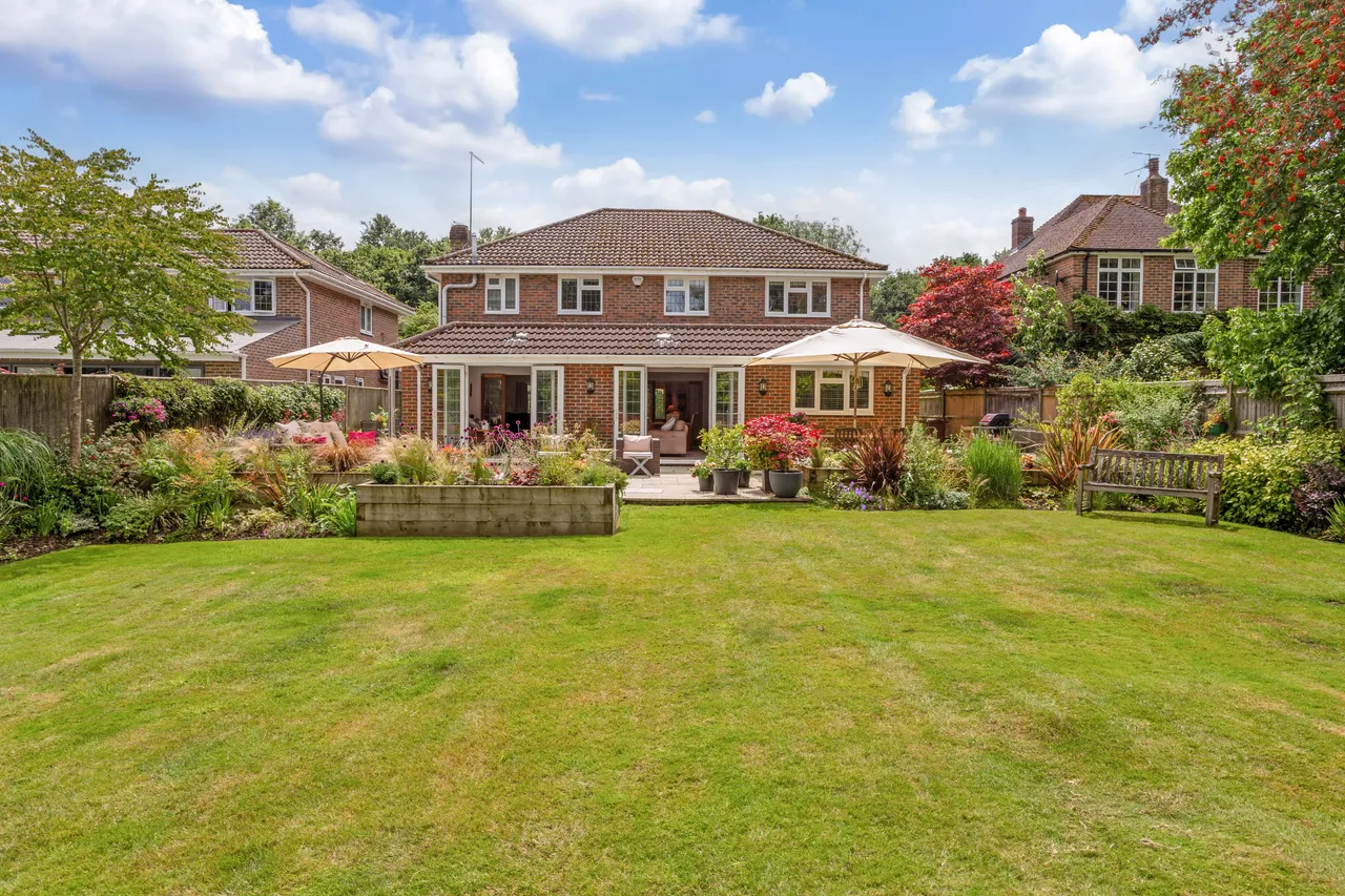 5 bed house for sale — Ridgley Road, Chiddingfold, GU8