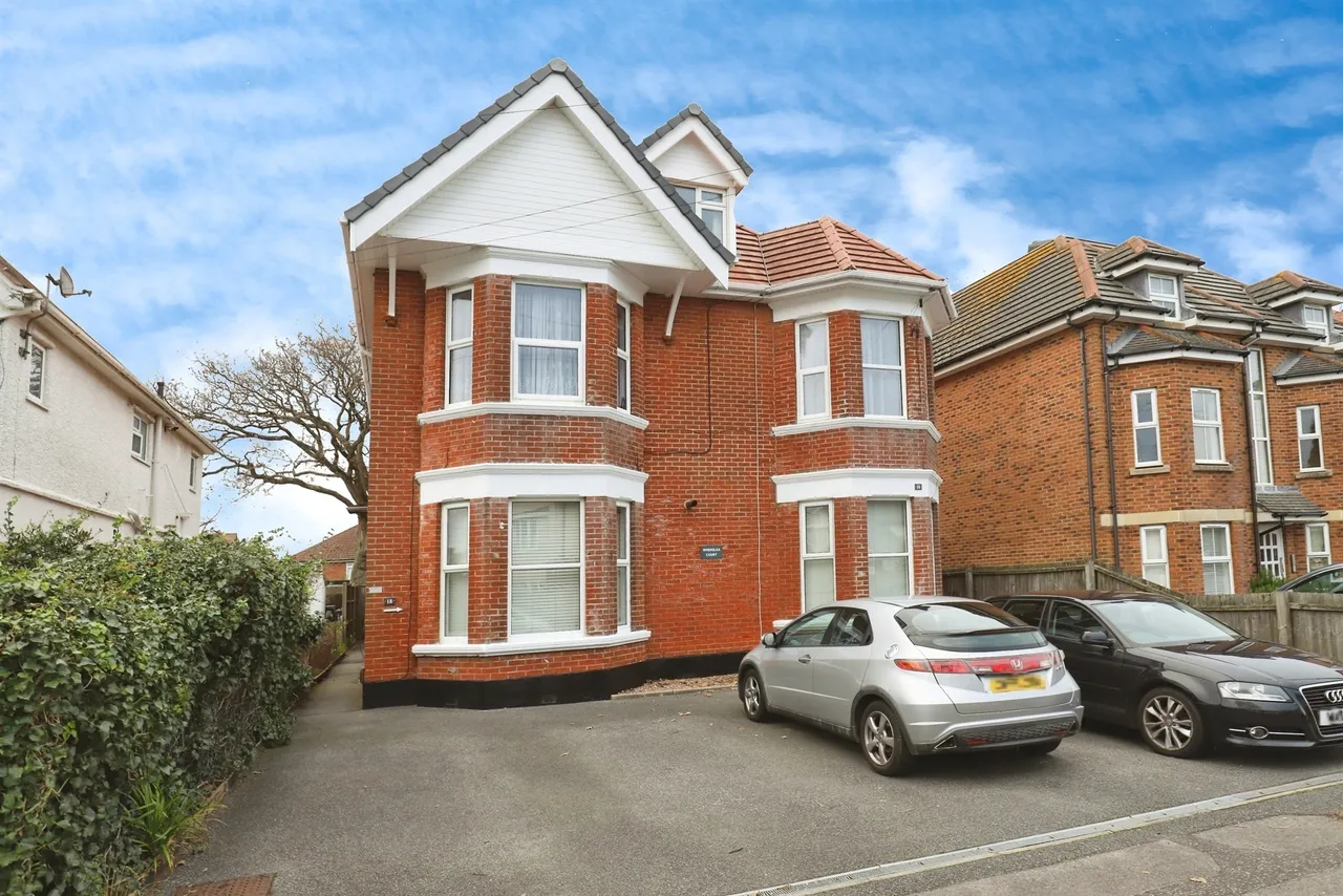 1 bed flat for sale — Stourcliffe Avenue, Bournemouth