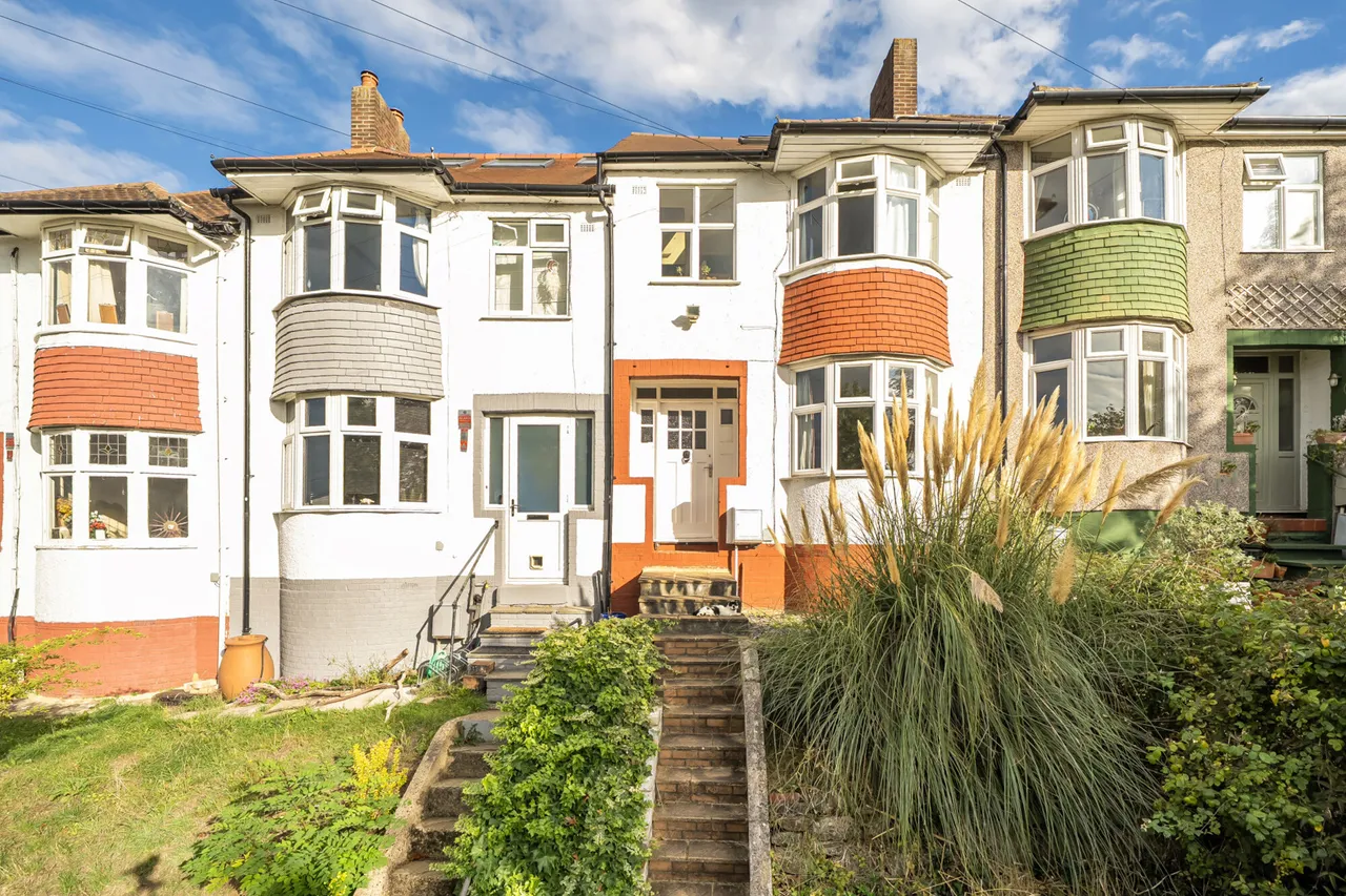 3 bed house for sale, Bexhill Road, SE4