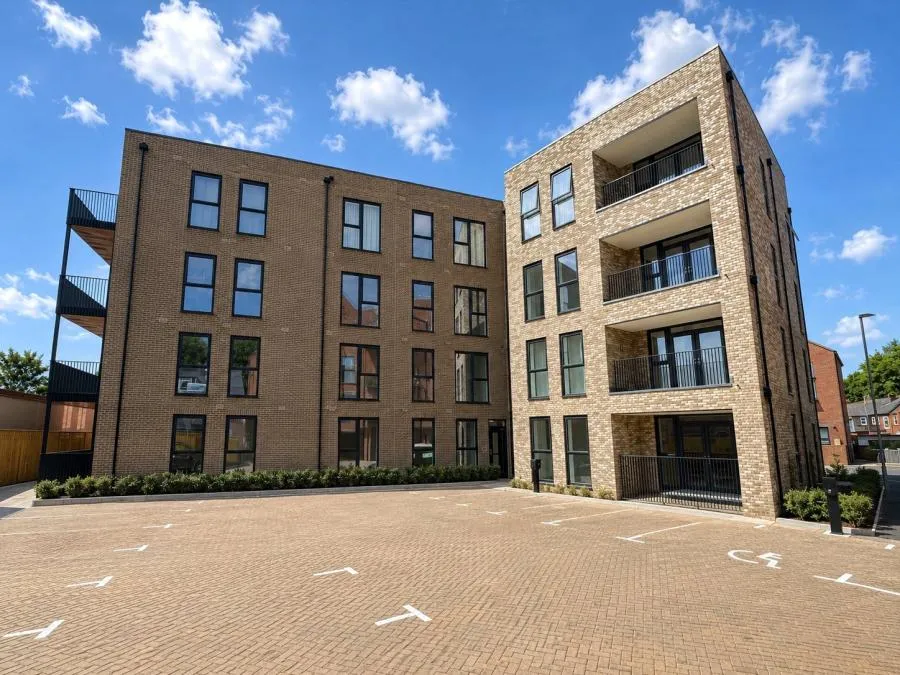 3 bed flat for sale, Carters Close, Reading, RG1