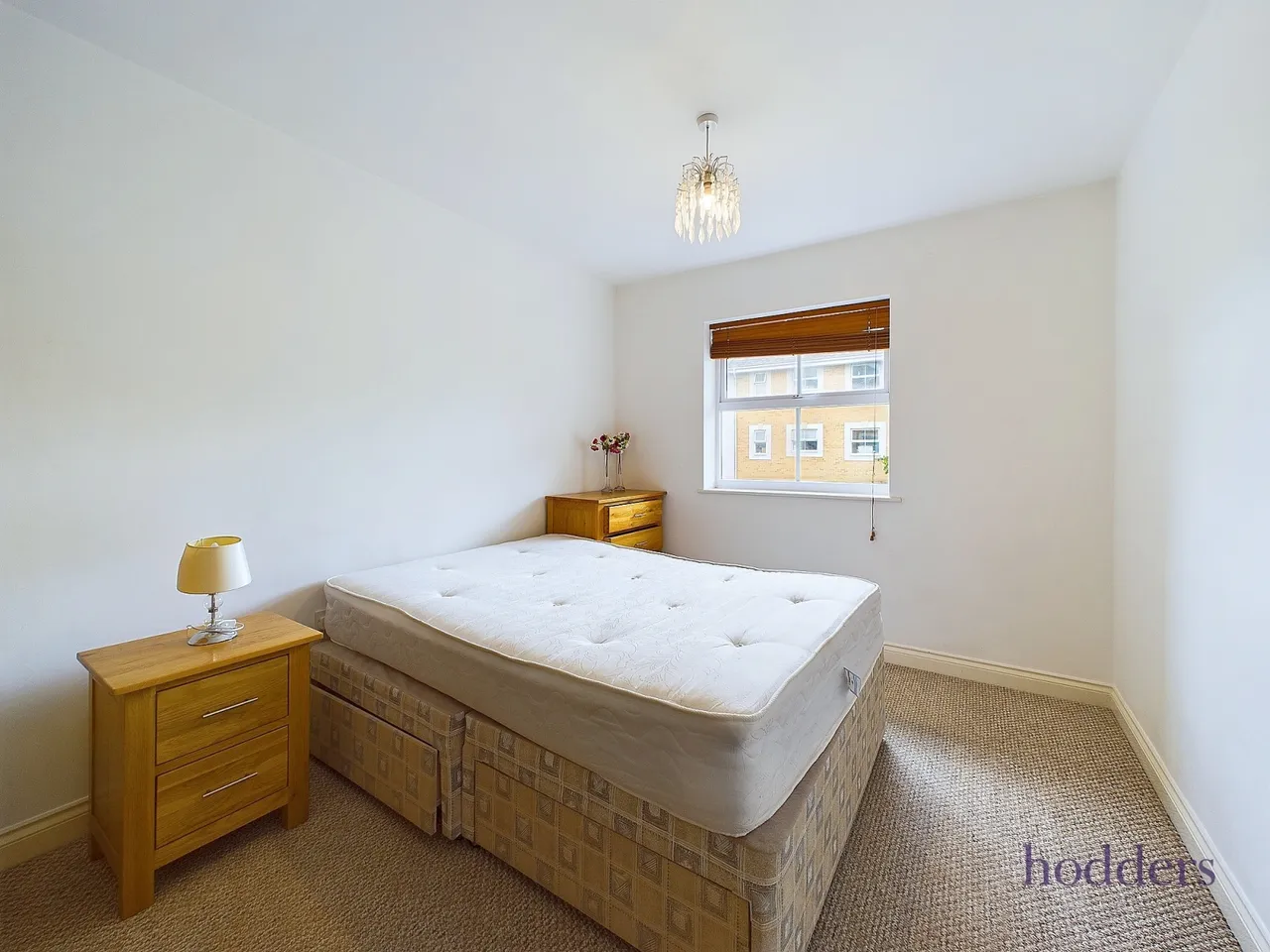 International Way, Sunbury-On-Thames, TW16, photo 5