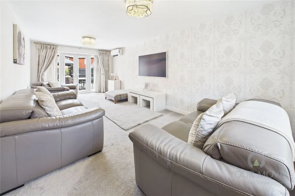 Pintail Close, Burton Latimer, Northamptonshire, NN15, photo 2