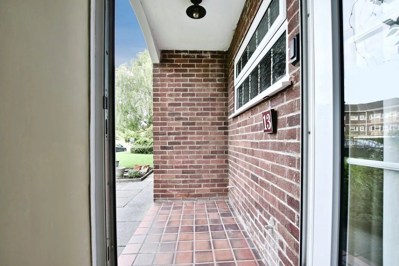 Lynton Lane, Alderley Edge, SK9, photo 11
